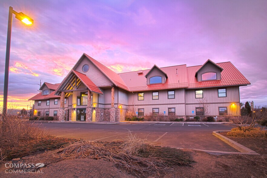 3818 SW 21st St, Redmond, OR à louer - Photo du bâtiment - Image 3 de 3