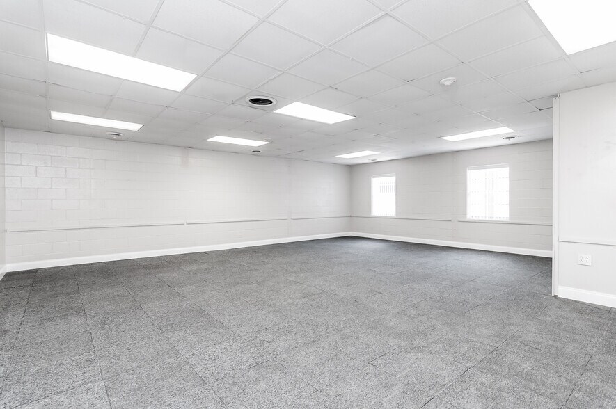 4205 W Broadway St, Pearland, TX à louer - Photo intérieure - Image 2 de 21