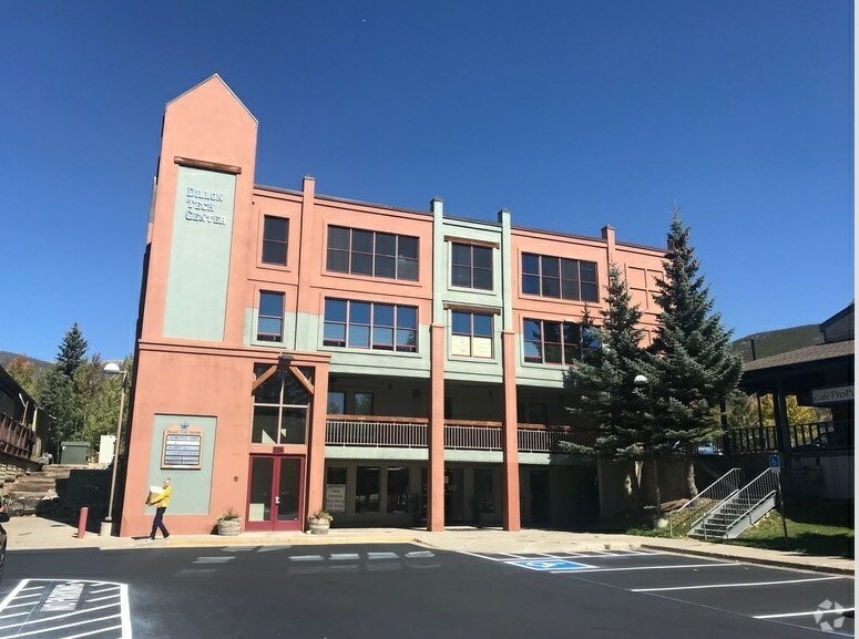 114 Village Pl, Dillon, CO à vendre - Photo principale - Image 2 de 47