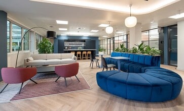 Station Rd, Bracknell for lease Interior Photo- Image 1 of 4