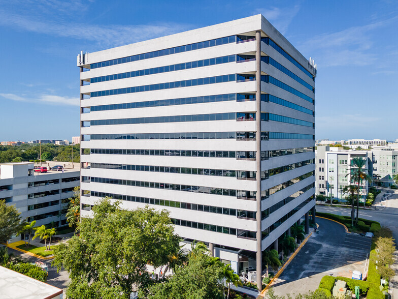 2203 N Lois Ave, Tampa, FL for lease - Building Photo - Image 1 of 10