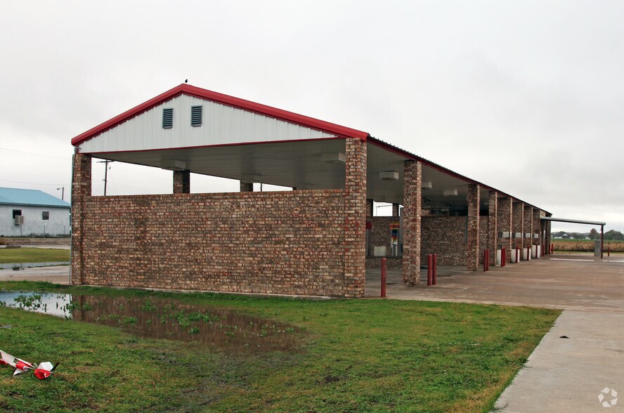 101 Cedar Dr, Davis, OK à vendre - Photo du bâtiment - Image 3 de 7
