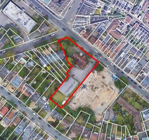 Queens Rd, Weybridge for sale - Building Photo - Image 2 of 8