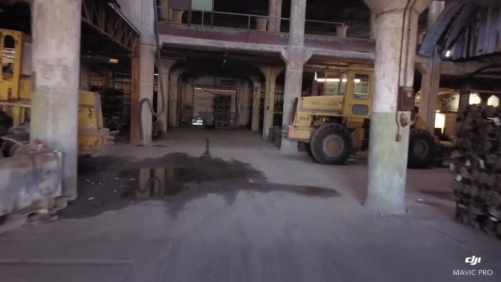 1105 Home Ave, Kokomo, IN à vendre - Vidéo sur l’inscription commerciale - Image 2 de 3