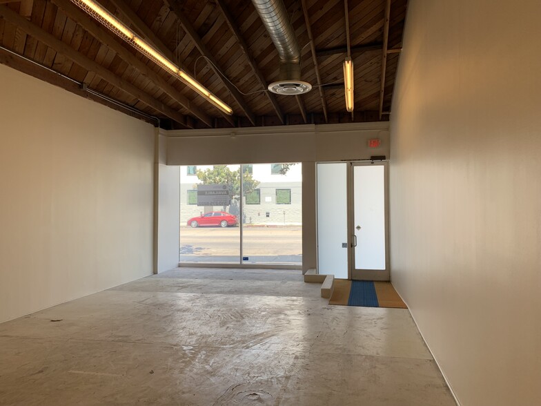 8404-8408 Beverly Blvd, Los Angeles, CA for lease - Interior Photo - Image 2 of 8