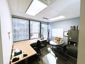 81 Metcalfe St, Ottawa, ON for lease Interior Photo- Image 1 of 9