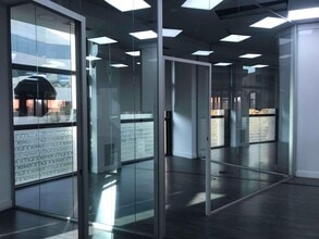 Retail in Alcobendas, Madrid for lease Interior Photo- Image 1 of 13