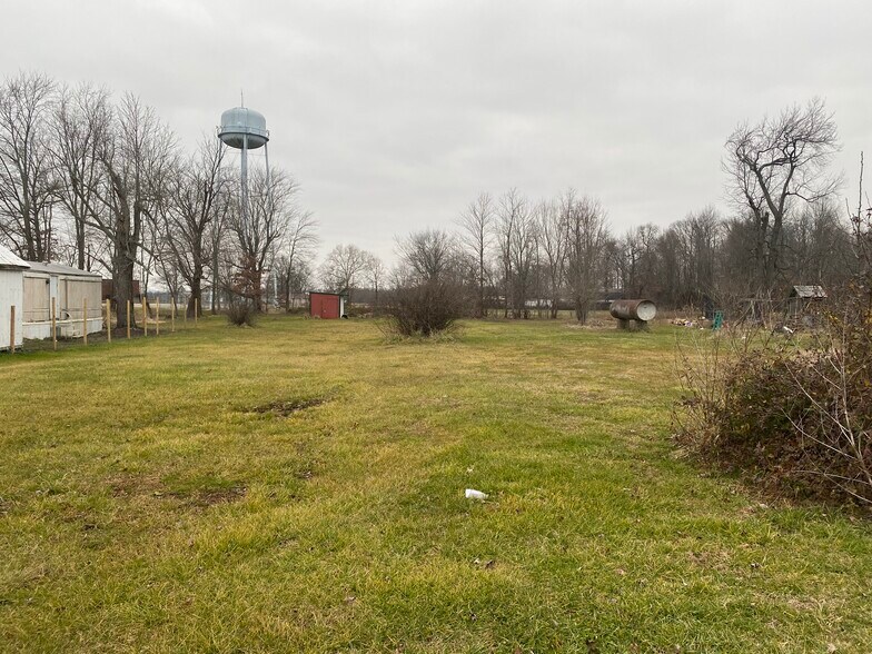 125 Village Ln, Marysville, IN for sale - Primary Photo - Image 1 of 4