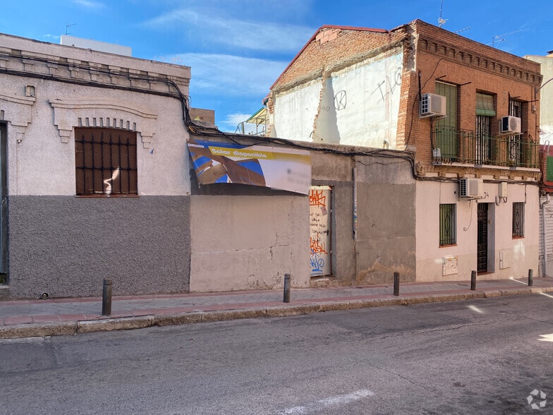 Terrain dans Madrid, Madrid à vendre - Photo du bâtiment - Image 2 de 2