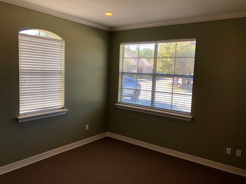 7591 Fern Ave, Shreveport, LA à louer - Photo du bâtiment - Image 2 de 10