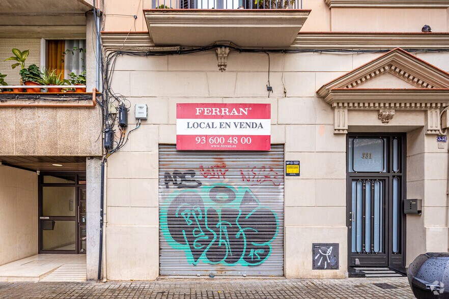 Commerce de détail dans Barcelone, Barcelona à louer - Photo du bâtiment - Image 3 de 3