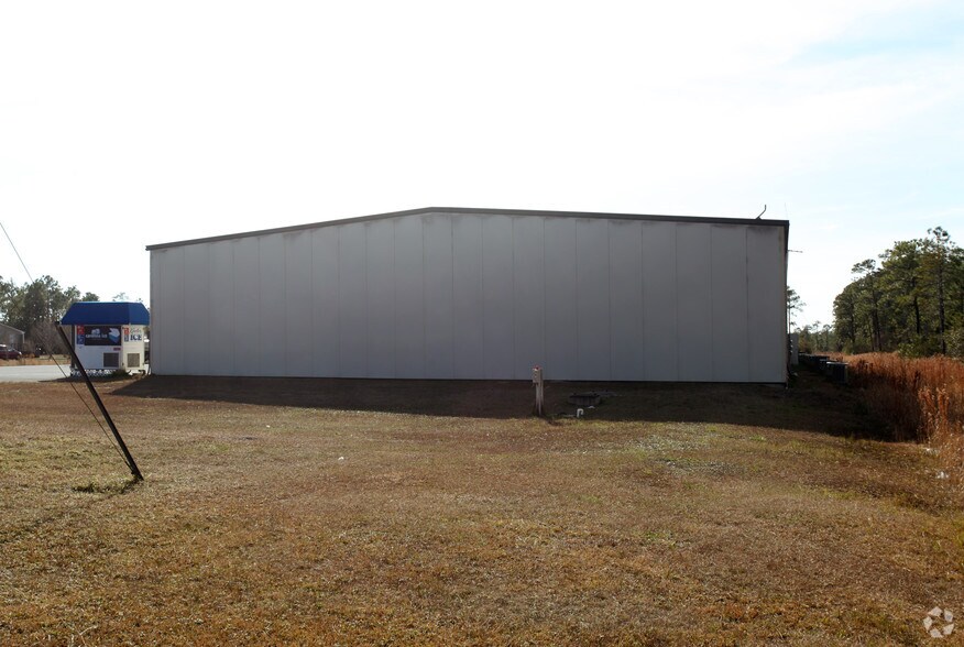 3846 George II Hwy, Southport, NC à louer - Photo du bâtiment - Image 2 de 22