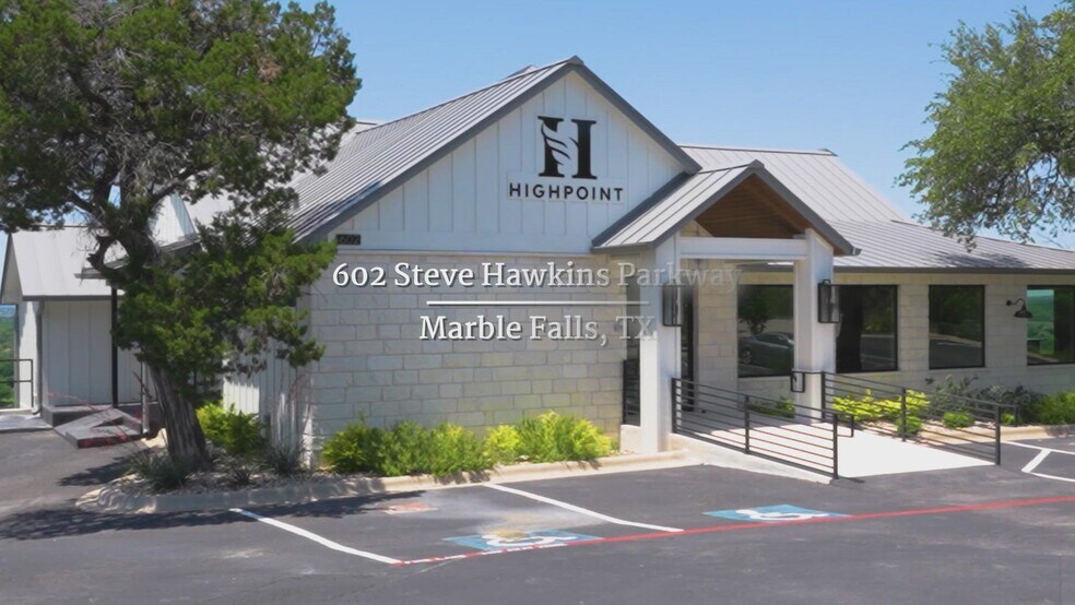 602 Steve Hawkins Pky, Marble Falls, TX à louer - Vidéo sur l’inscription commerciale - Image 2 de 46
