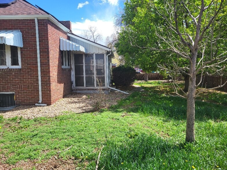 980 Benton St, Lakewood, CO for sale - Building Photo - Image 3 of 6