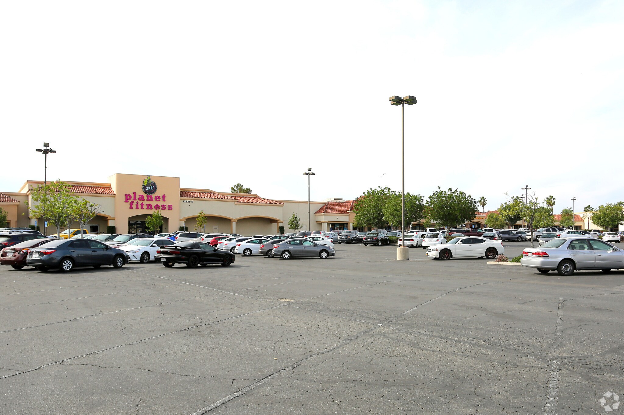22950 Towngate Blvd, Moreno Valley, CA à louer Photo du bâtiment- Image 1 de 3