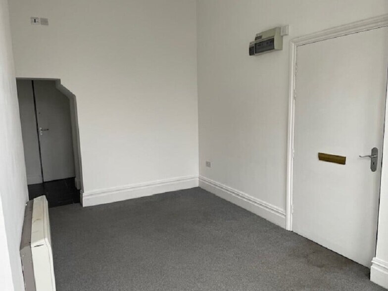 George St, Llandeilo à vendre - Photo intérieure - Image 2 de 11