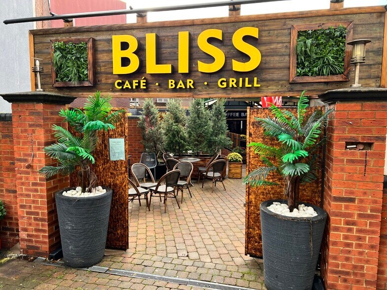 9 Gabriels Hill & 14 King Street portefeuille de 2 propriétés à vendre sur LoopNet.ca - Photo du bâtiment - Image 3 de 10