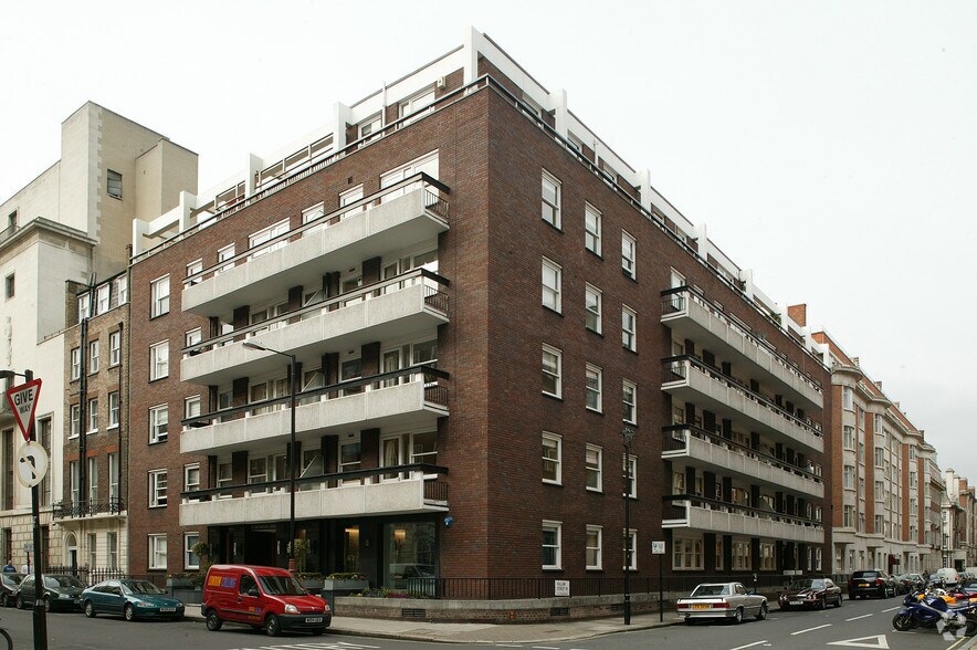 73-75 Hallam St, Londres à louer - Photo du bâtiment - Image 3 de 5