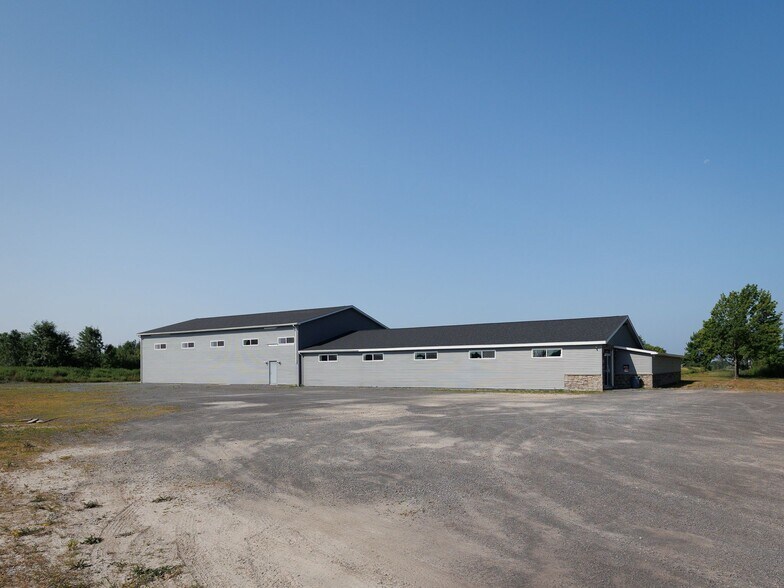 17612 State Route 3, Watertown, NY à vendre - Photo du bâtiment - Image 1 de 33