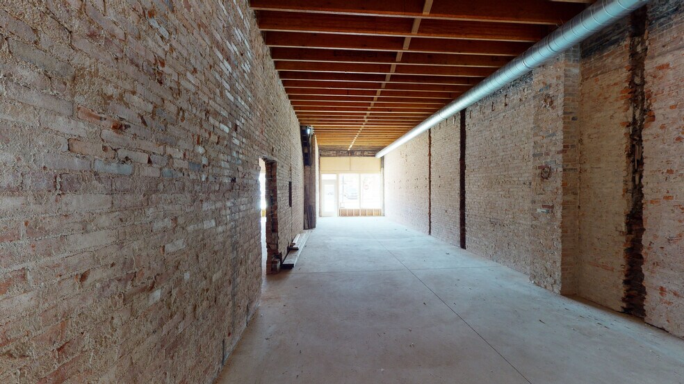 231-237 S Wabash St, Wabash, IN à louer - Photo intérieure - Image 2 de 8