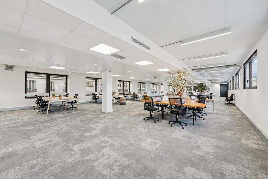 136 Rue Victor Hugo, Levallois-Perret for lease - Interior Photo - Image 3 of 14