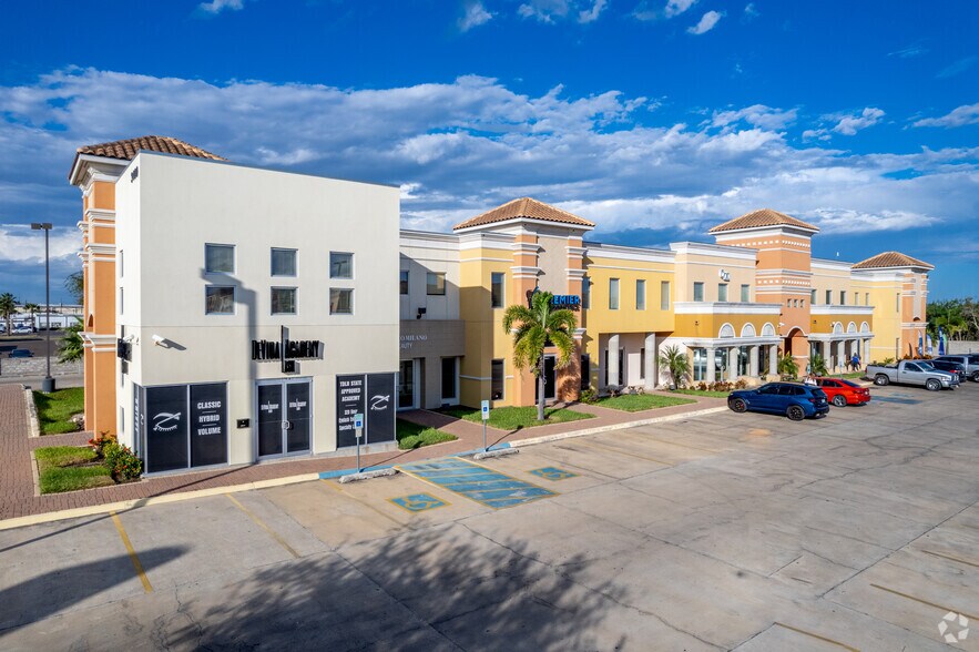 3400 N McColl Rd, McAllen, TX for lease - Primary Photo - Image 1 of 24