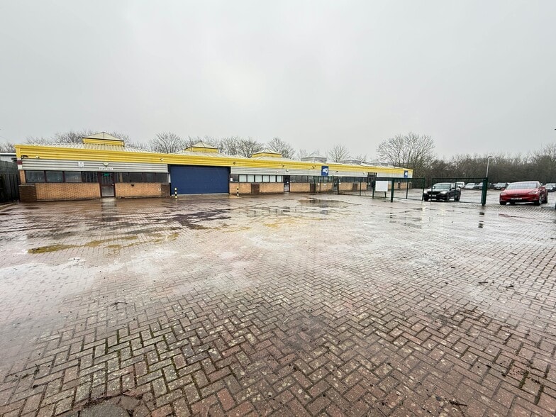 3 Milnyard Sq, Peterborough for lease - Building Photo - Image 3 of 24