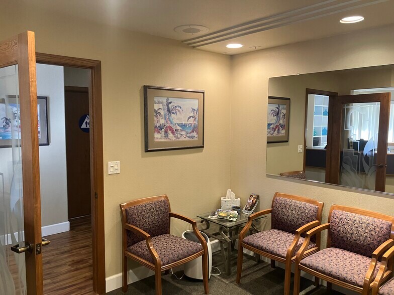 2916 Tunnel St, Placerville, CA à louer - Hall d’entrée - Image 3 de 5