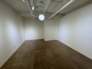 846-860 S Los Angeles St, Los Angeles, CA à louer Photo intérieure- Image 2 de 2