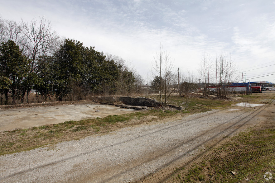 W College St, Pulaski, TN à vendre - Photo principale - Image 1 de 1