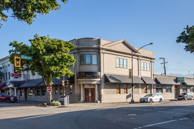 Plus de détails pour 45886 Wellington Ave, Chilliwack, BC - Services hôteliers à vendre