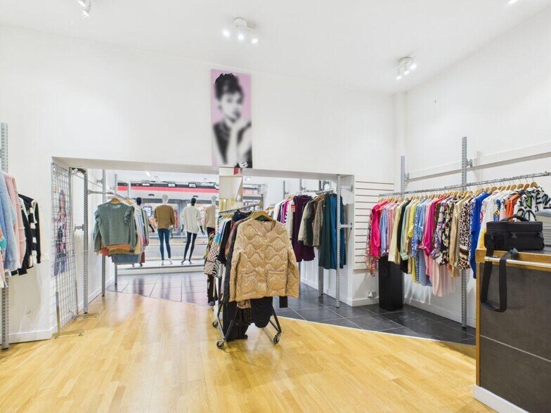 113 Bradshawgate, Leigh à louer - Photo du bâtiment - Image 2 de 16