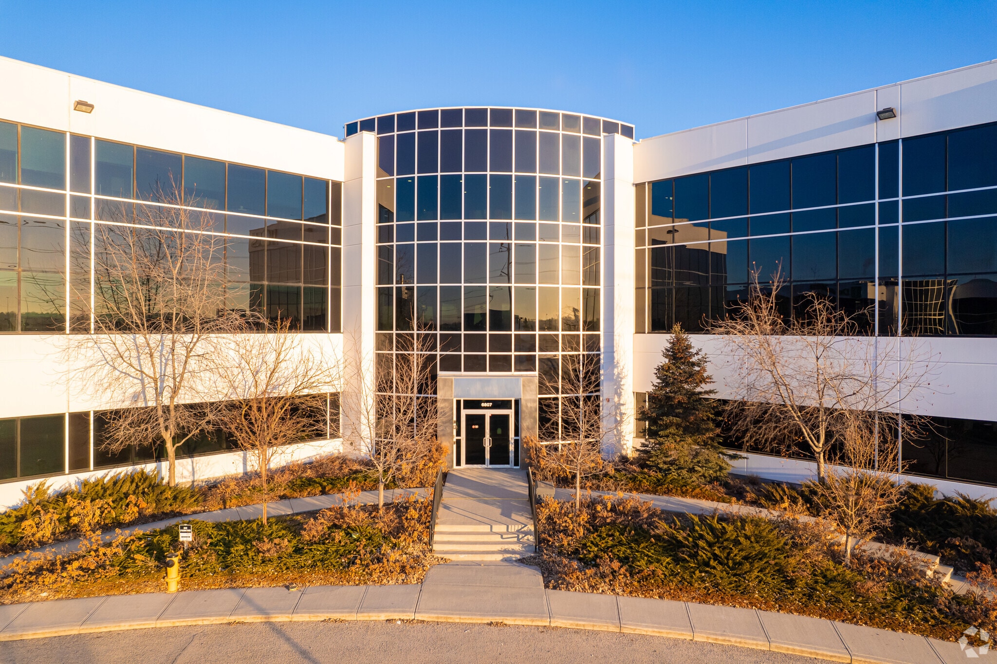6807 Railway St SE, Calgary, AB for lease Primary Photo- Image 1 of 17