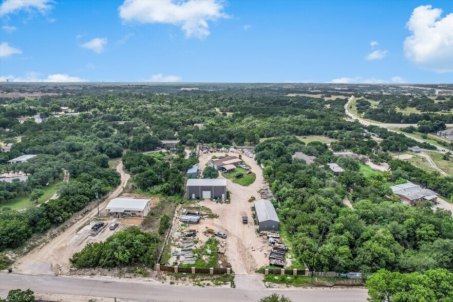 170 Baker Ln, Leander, TX à louer - Photo du bâtiment - Image 3 de 6