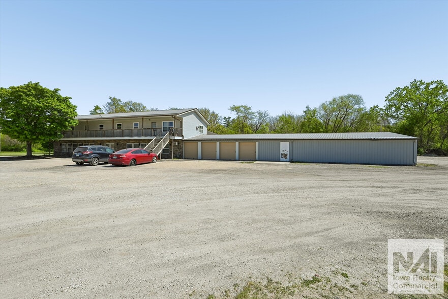 520 Franklin St, Center Point, IA for sale - Building Photo - Image 2 of 35
