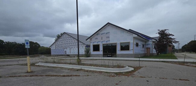 Plus de détails pour 935 W M-36, Pinckney, MI - Spécialité à vendre