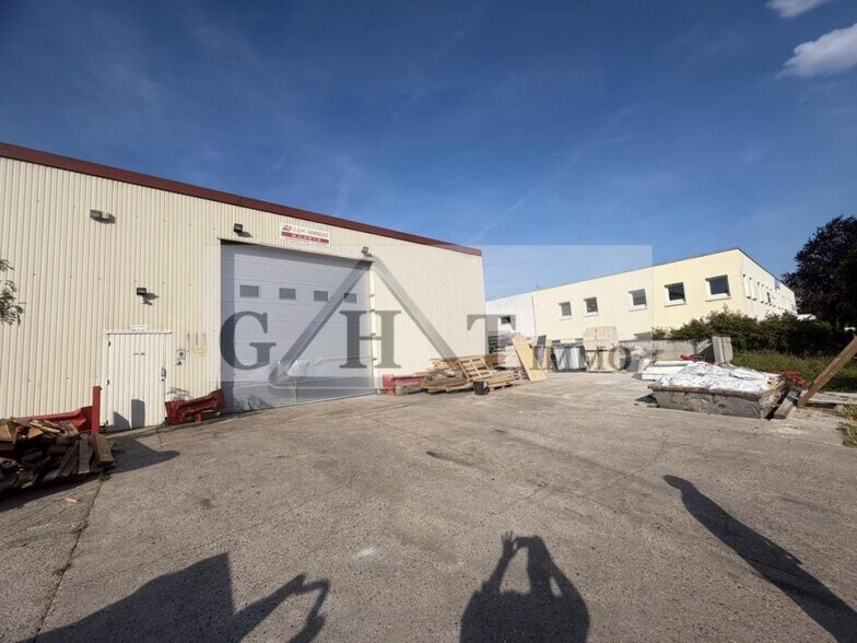Industriel dans Chennevières-sur-Marne à vendre - Photo du bâtiment - Image 2 de 5