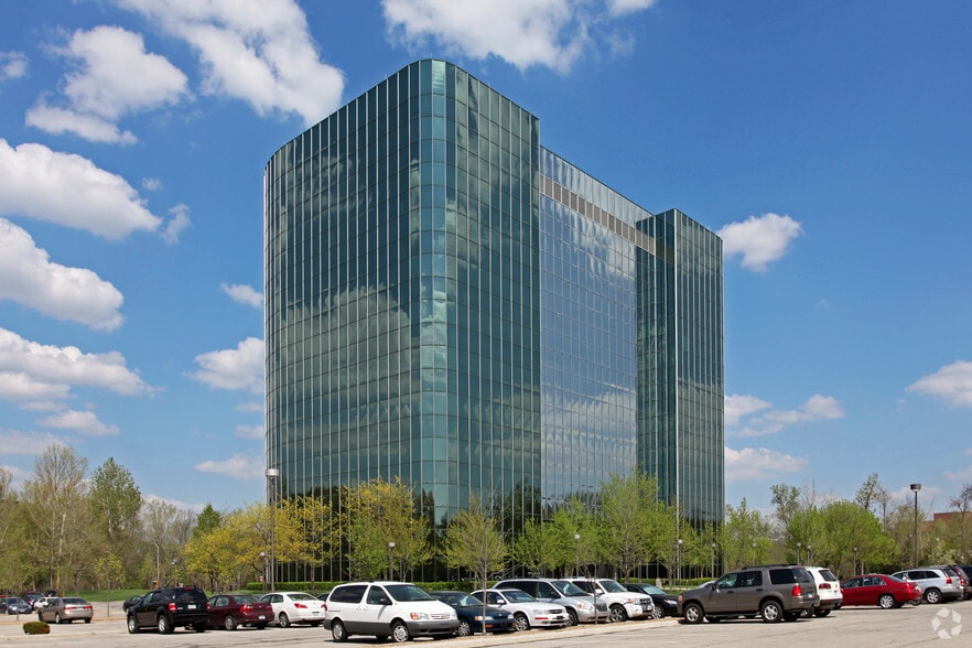 9225 Indian Creek Pky, Overland Park, KS for lease - Building Photo - Image 3 of 6