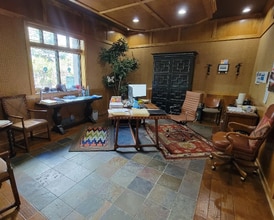 1610 N Minnesota Ave, Sioux Falls, SD for lease Interior Photo- Image 2 of 9