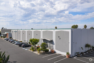 More details for 2677-2679 E El Presidio St, Long Beach, CA - Industrial for Lease