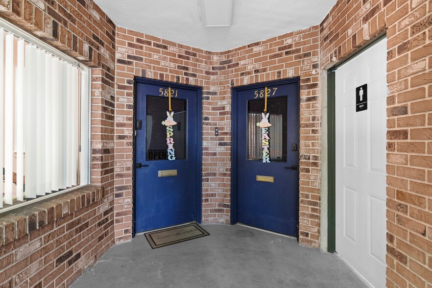 5801-5841 Dahlia Dr, Orlando, FL for sale - Building Photo - Image 3 of 28