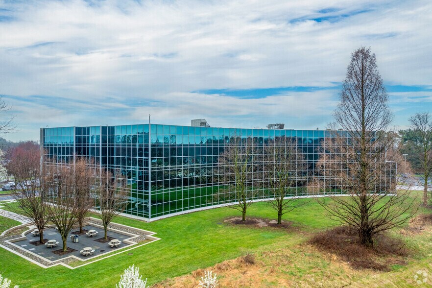 2711 Centerville Rd, Wilmington, DE à louer - Photo du bâtiment - Image 2 de 16