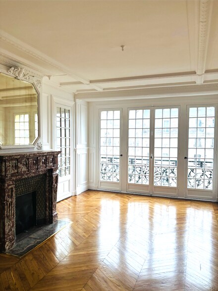 4 Rue De Logelbach, Paris à louer - Photo du bâtiment - Image 3 de 7