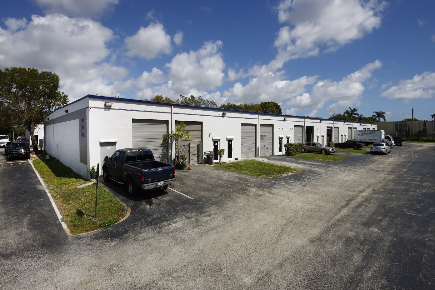 7544 W McNab Rd, North Lauderdale, FL for lease Building Photo- Image 1 of 10