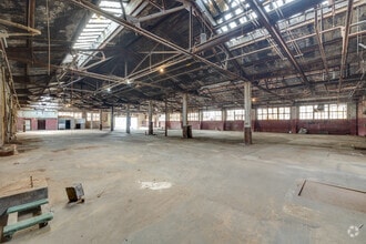 2101 W Clearfield St, Philadelphia, PA for lease Interior Photo- Image 2 of 4