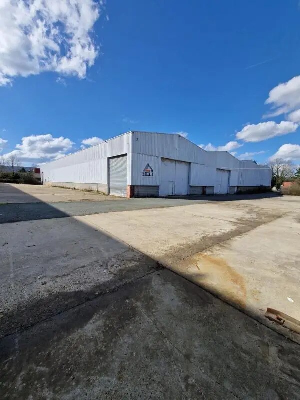 Flex in SAINT-OUEN-L'AUMONE for lease Building Photo- Image 1 of 8