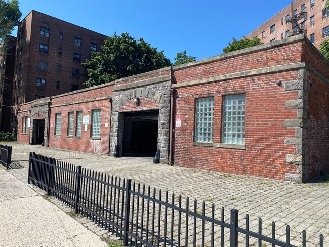 More details for 66 Fleetwood Ave, Mount Vernon, NY - Specialty for Sale