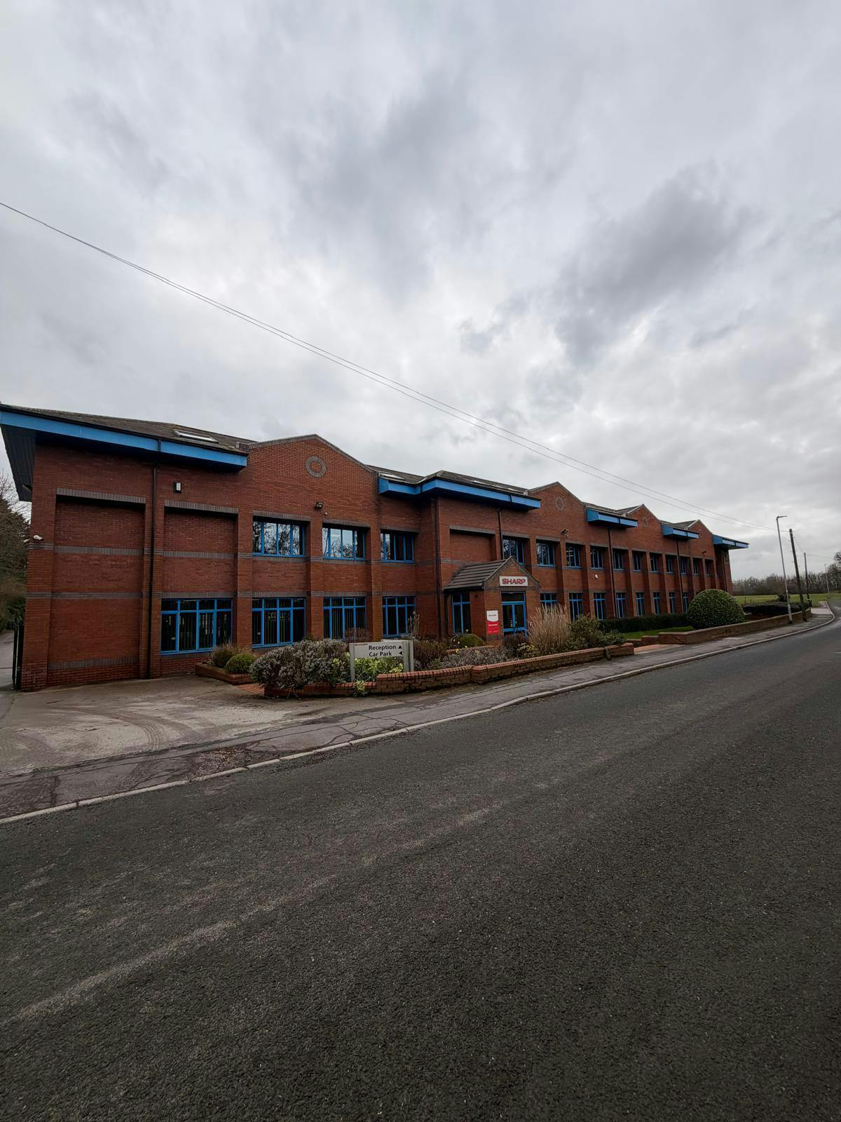 Moor Knoll Ln, East Ardsley à louer Photo du bâtiment- Image 1 de 3