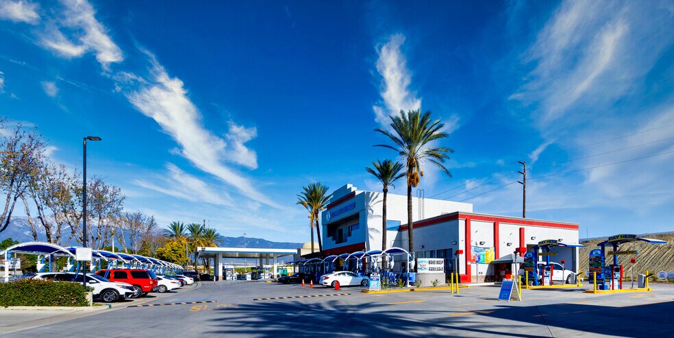 1050 Ontario Mills Dr, Ontario, CA à vendre - Photo du bâtiment - Image 2 de 17
