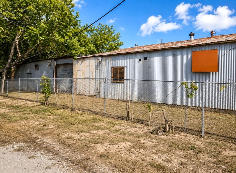 7903 Leander St, Houston, TX à louer - Photo du bâtiment - Image 2 de 7